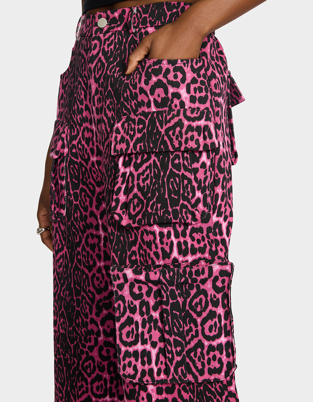 AMI CARGO PANTS PINK Women's Wide-Leg Cargo Denim Pant